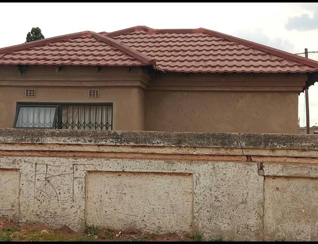 2 BEDROOM HOUSE FOR SALE IN LIKOLE